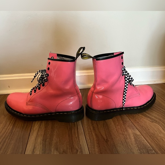 💖 Bubblegum pink Dr Marten patent leather boots 💖 - Picture 7 of 9
